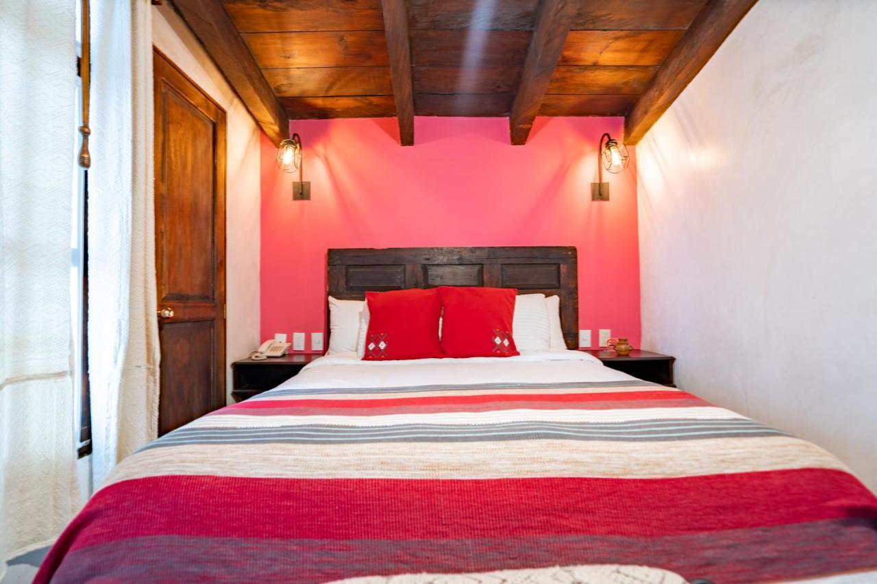 Yox Hotel Boutique San Cristóbal de Las Casas エクステリア 写真 A bedroom at the hotel